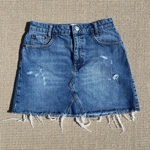 BDG Frayed Denim Skirt